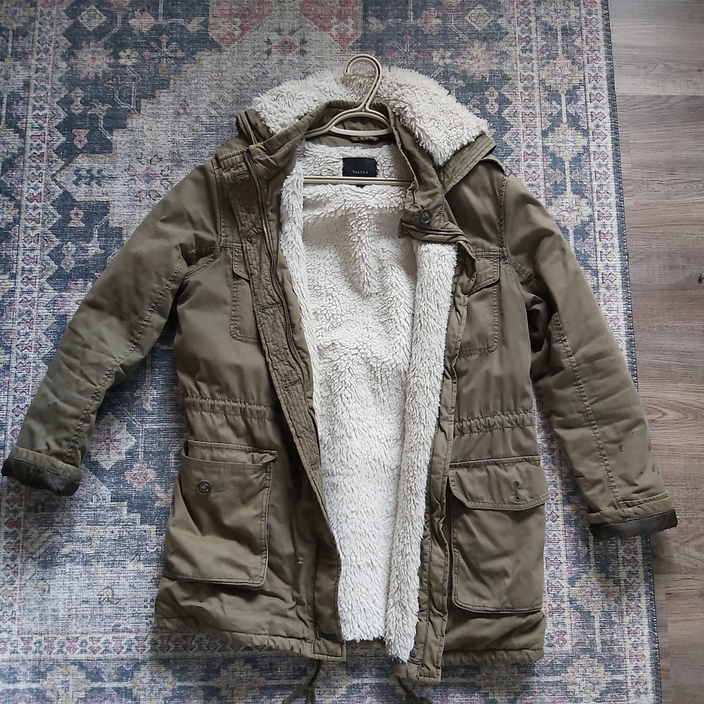 Aritzia Olive Green Parka with Cream Lining